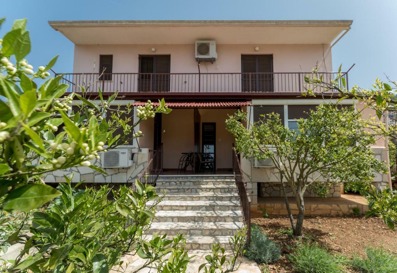 Apartmani Kalos Vela Luka Exterior foto